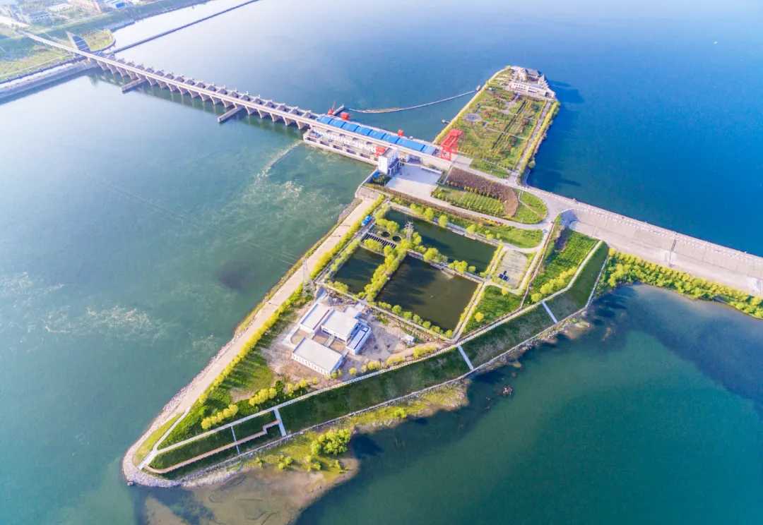 ��Ȧ- (�й���)��ȦΪ�Ķ���