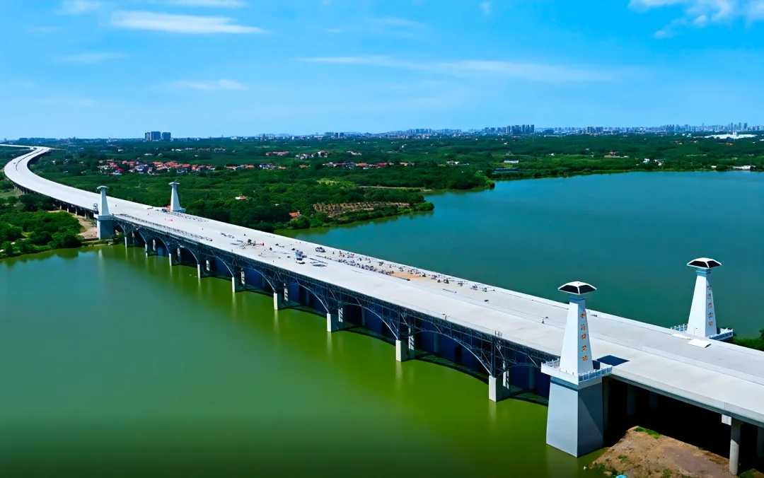 ��Ȧ- (�й���)��ȦΪ�Ķ���